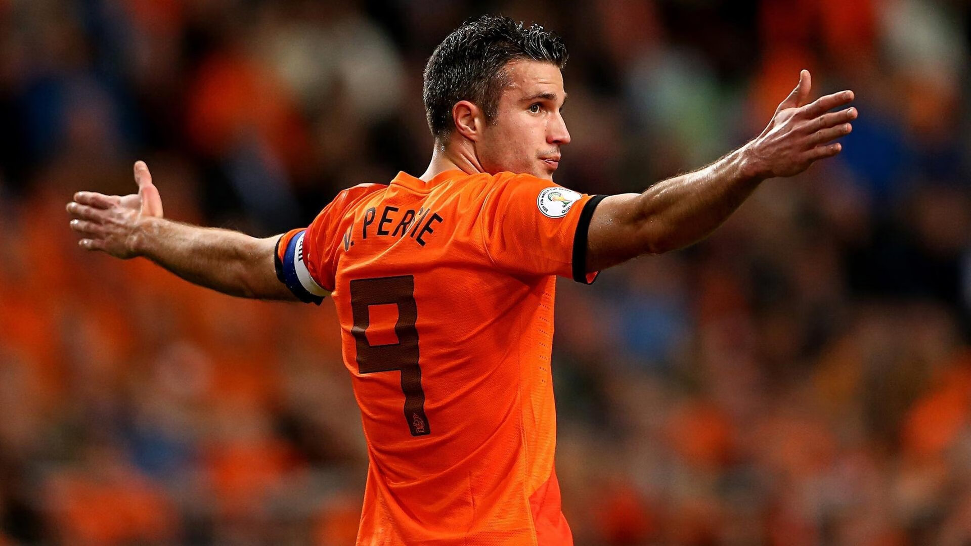 詹姆斯出席球鞋发布活动引关注，詹姆斯官宣